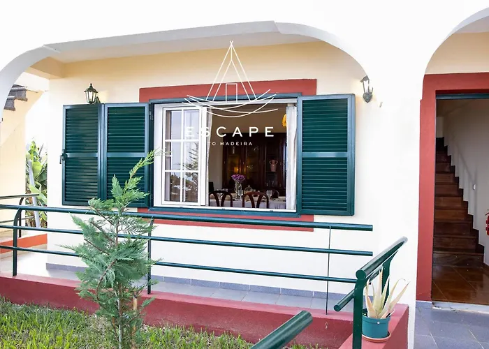 La Maison By Escape To Madeira 蓬他达维托亚