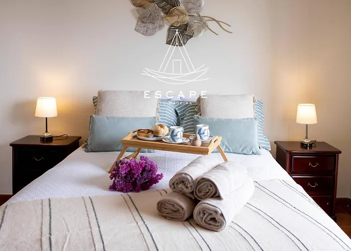 La Maison By Escape To Madeira 蓬他达维托亚